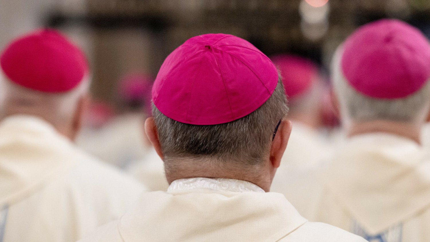 Episkopat o zmianach dotyczących lekcji religii: "Wszelkie zmiany winny dokonywać się zgodnie z obowiązującym prawem i w porozumieniu z Kościołami i związkami wyznaniowym".