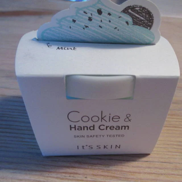 Miętowy krem do rąk Cookie Cream marki It's Skin