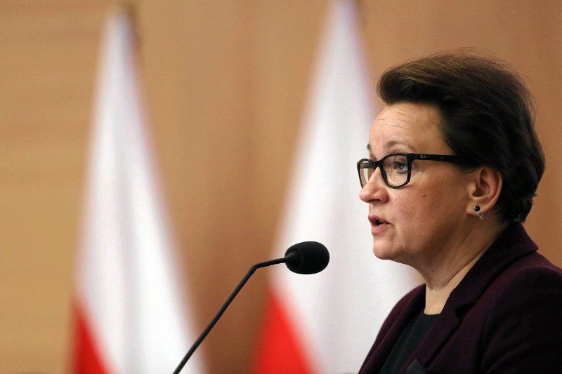 Sporo treści patriotycznych znajdziemy w nowej podstawie programowej przygotowanej przez minister edukacji Annę Zalewską.