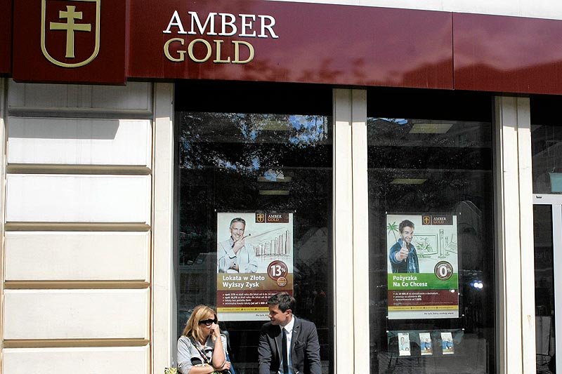 Amber Gold i Marcin P. oszukali znacznie więcej osób, niż dotąd sądziła prokuratura. Dziś wiadomo już o 10 tys. pokrzywdzonych i 660 mln zł.