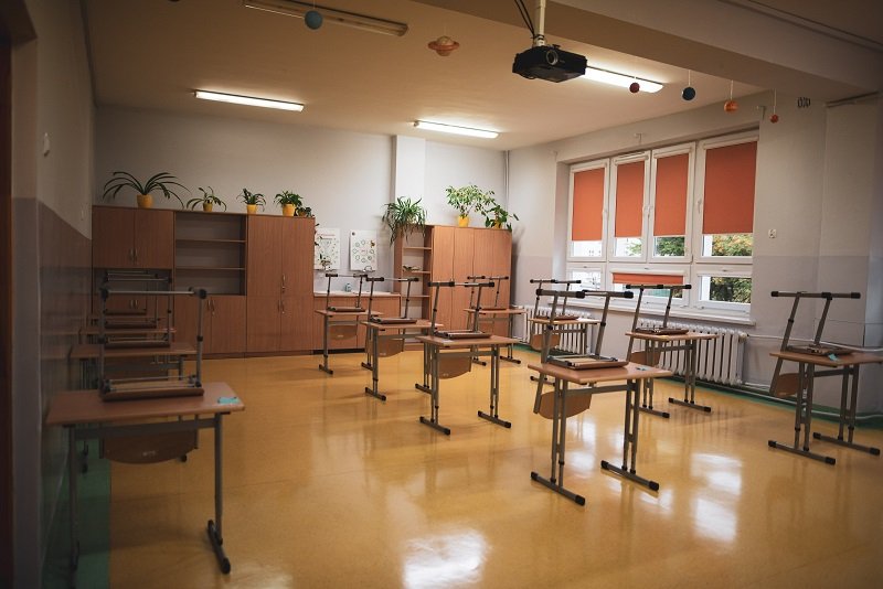 Nie żyje nauczyciel z Warszawy. Chorował na covid-19.