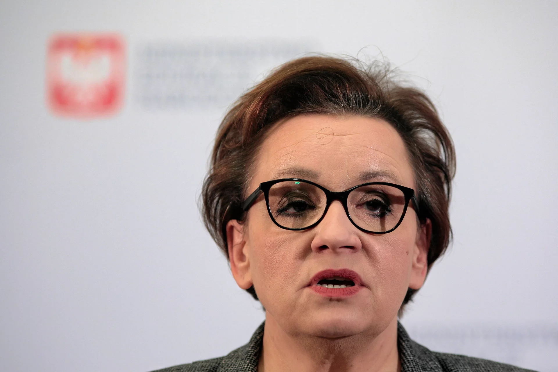 Minister Zalewska ma duże problemy w rządzie.