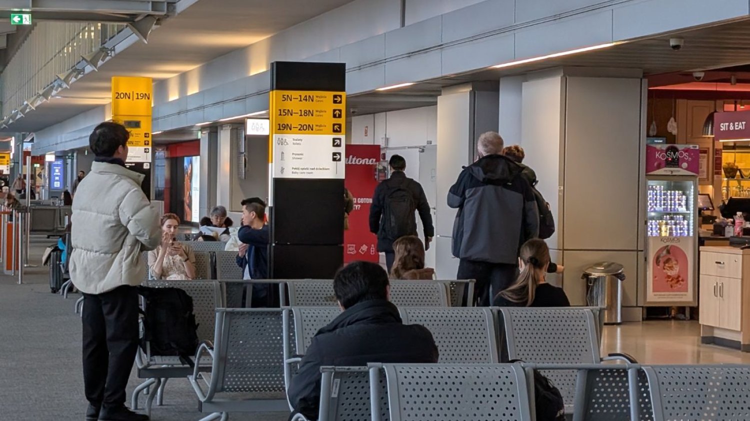 Pasażerowie na polskich lotniskach będą dotkliwiej karani Będą zmiany w karach dla pasażerów