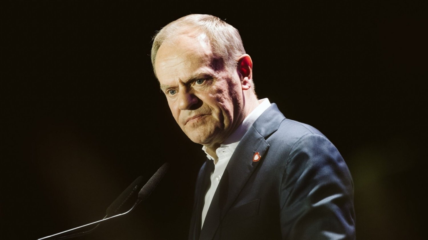 Tusk ma spore problemy w partii. Tusk ma spore problemy w partii.