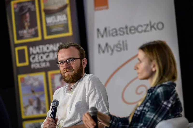Karol Lewandowski i Aleksandra Ślusarczyk, autorzy bloga "Busem przez świat", opowiadali, jak nowoczesne technologie rzutują na organizację podróży