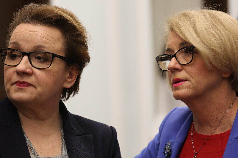 Pojawiły się spekulacje, że przyszłą szefową MEN może zostać Marzena Machałek, dziś wiceminister edukacji.