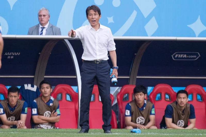 Akira Nishino – trener reprezentacji Japonii – kazał czekać swoim zawodnikom w ostatnich 10 minutach meczu.