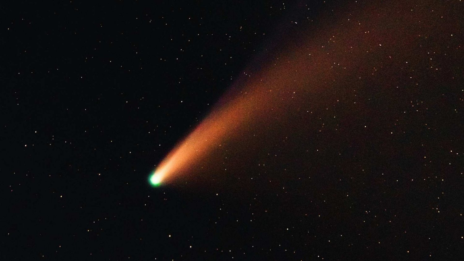 Jasna kula ognia wybiła dziurę w dachu. Nasz kosmiczny ogródek jest bardzo zaśmiecony