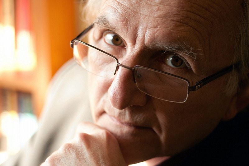 Prof. Janusz Czapiński, szef zespołu badaczy odpowiedzialnych za raport "Diagnoza społeczna 2013".