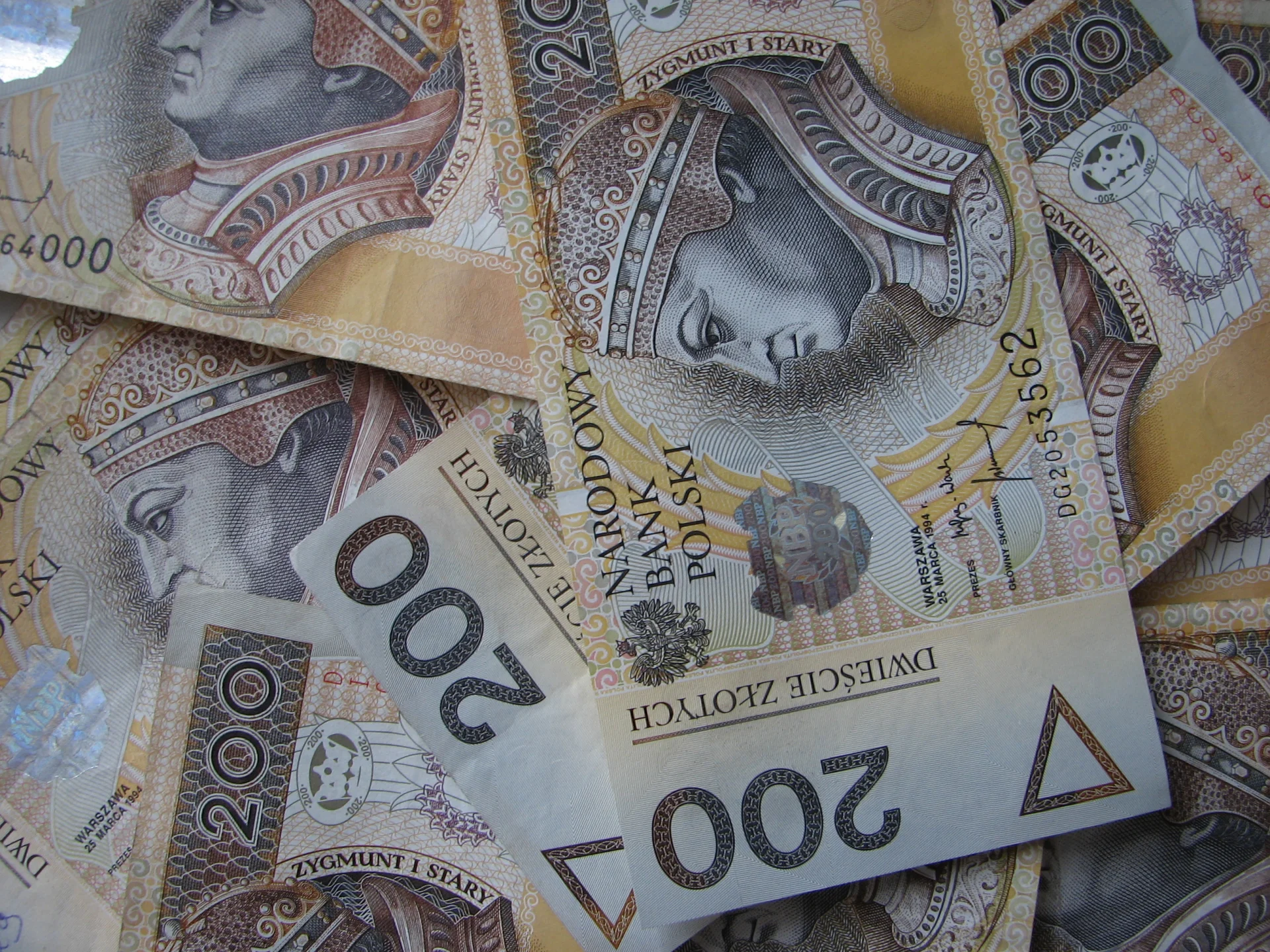 Każdego dnia budżet państwa może czerpać ponad 20 milionów złotych z podatków od legalnej marihuany