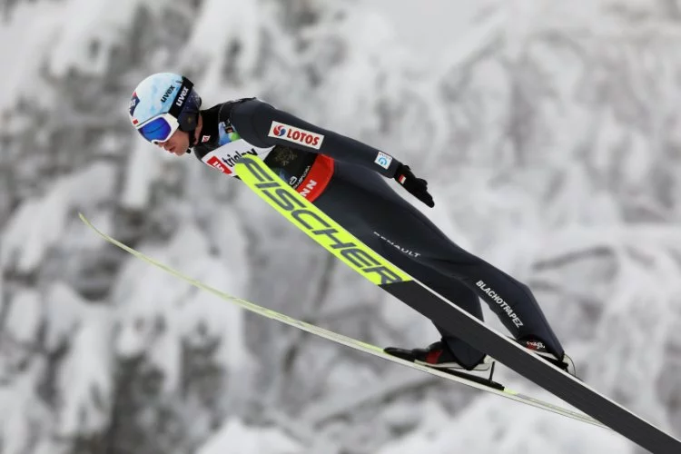 Kamil Stoch na prowadzeniu po pierwszej serii konkursu w Oberstdorfie!
