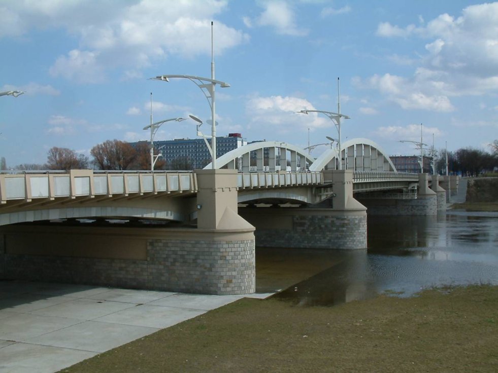 Most św. Rocha – poznański most nad rzeką Wartą. Obecna przeprawa powstała w latach 2002-2004, ale jego historia sięga XIV wieku. Nazwa bierze się od dzielnicy do której prowadzi.