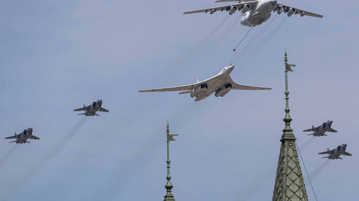 Rosja: bombowce przeniesione bliżej granic NATO. Stacjonują w bazie Ołenia