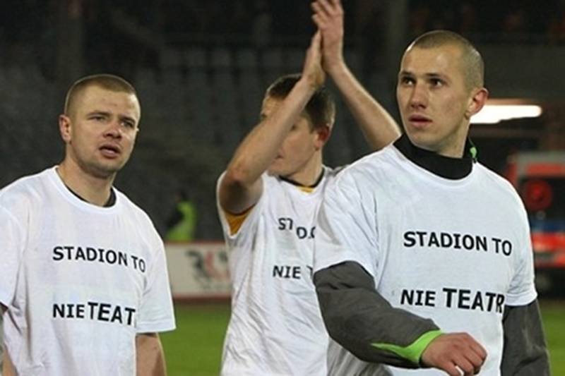 Piłkarze Korony solidaryzują się ze swoimi kibicami