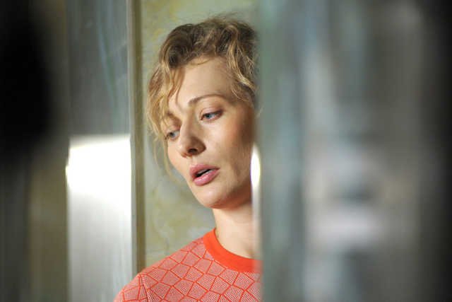 Kreacje aktorskie w serialu "Bez tajemnic" wymagały od aktorów dużego zaangażowania emocjonalnego.