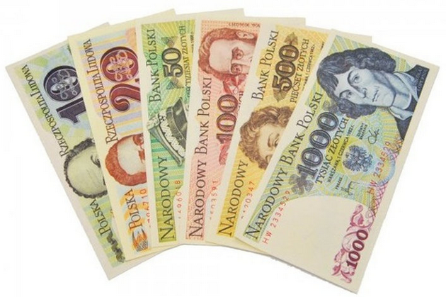 Banknoty sprzed denominacji. Dziś mają jedynie wartość kolekcjonerską