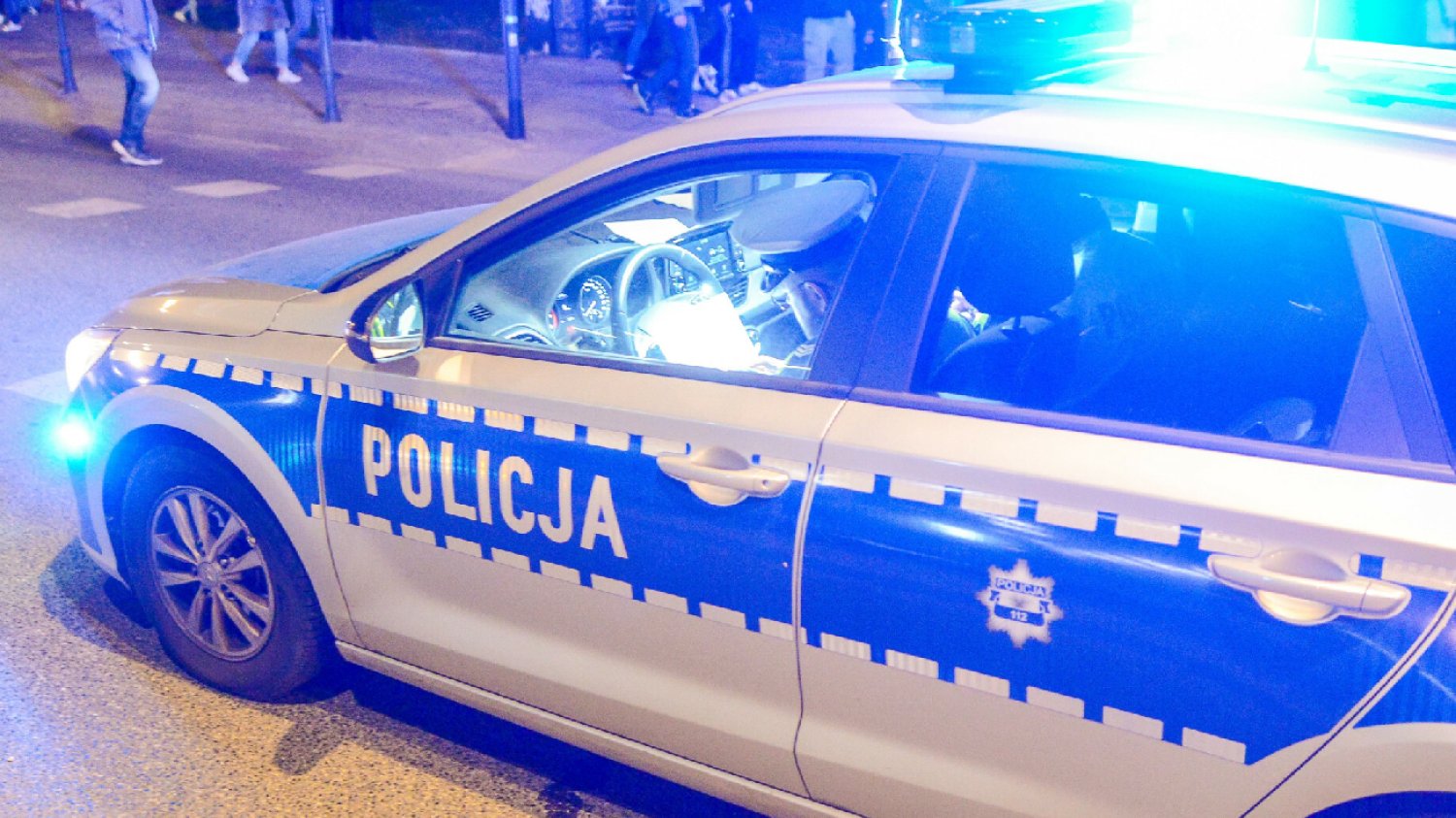 Wypadek w Dawidach Bankowych. Brat 17-latki: żartowali, śmiali się.