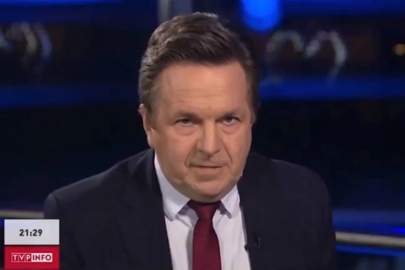 Dziennikarz TVP przerwał program i przeprosił. Niewiarygodne zdania