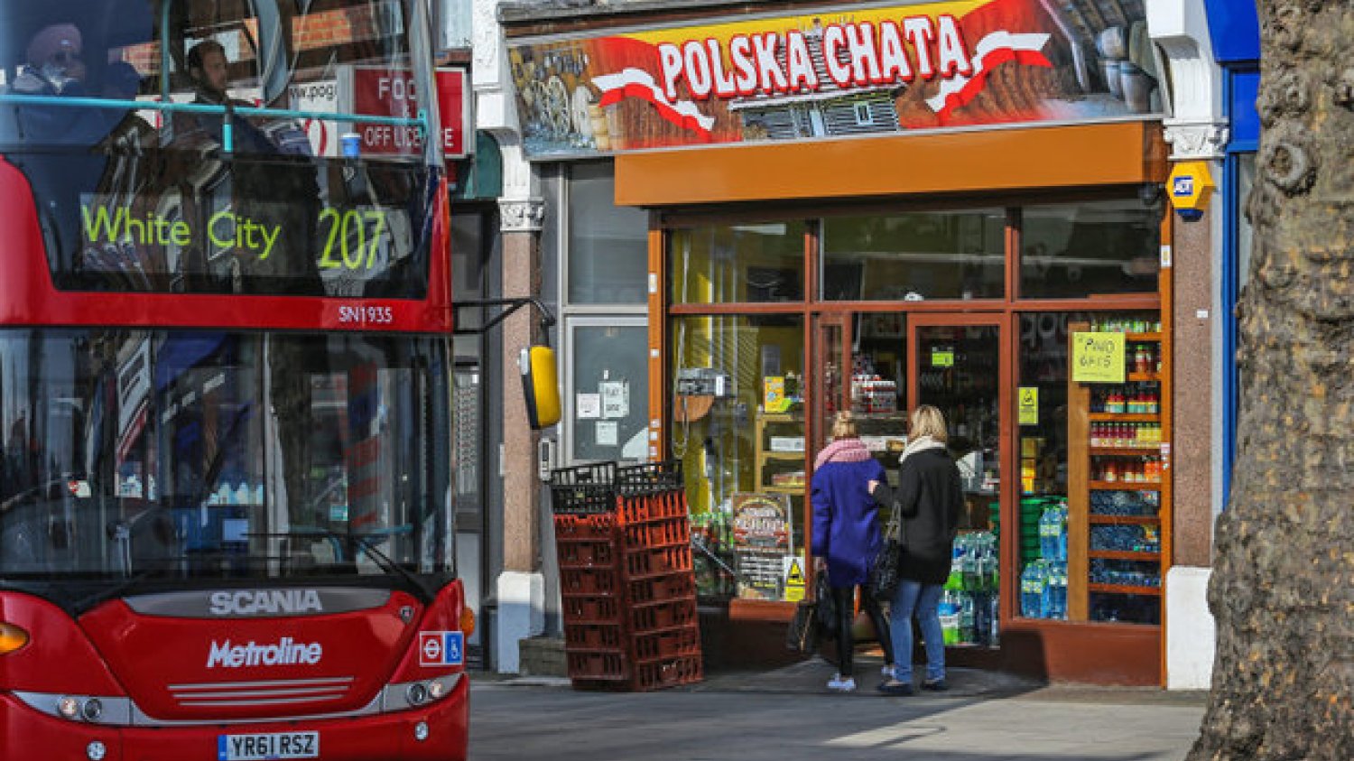 Zdecydowana większość Polaków w wieku produkcyjnym przebywających na terenie Wielkiej Brytanii jest aktywna zawodowo.