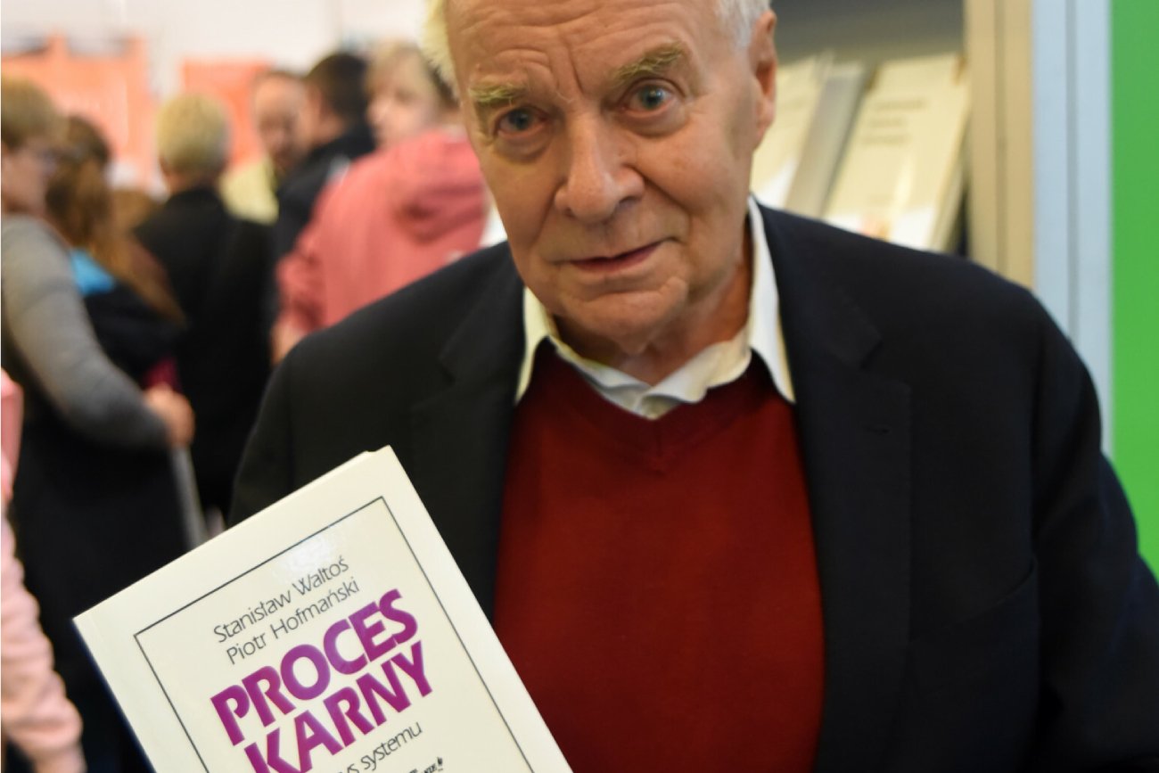 Waltoś nie zgadza się z prezydentem ws. prawa łaski. Autorytet PiS runął