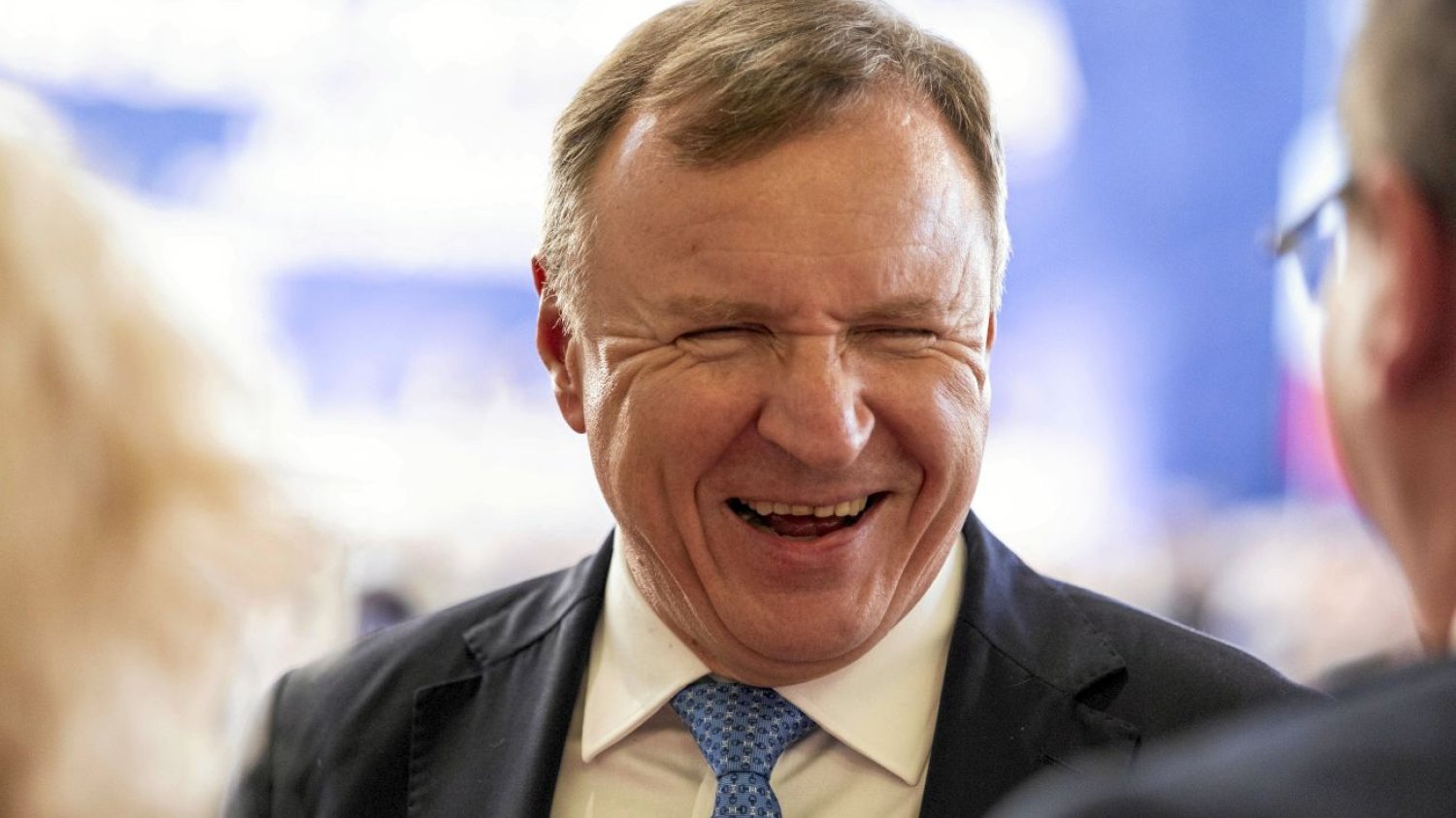 Prokuratura ma dowody, że Jacek Kurski wydał na kampanię ok. 700 tysięcy zł, choć mógł przeznaczyć jedynie 64 tysiące Prokuratura ma dowody, że Jacek Kurski wydał na kampanię ok. 700 tysięcy zł, choć mógł przeznaczyć jedynie 64 tysiące