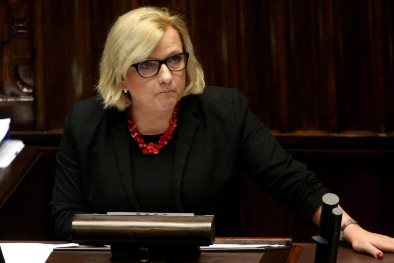 Beata Kempa nie powinna posługiwać się tytułem prawnika.