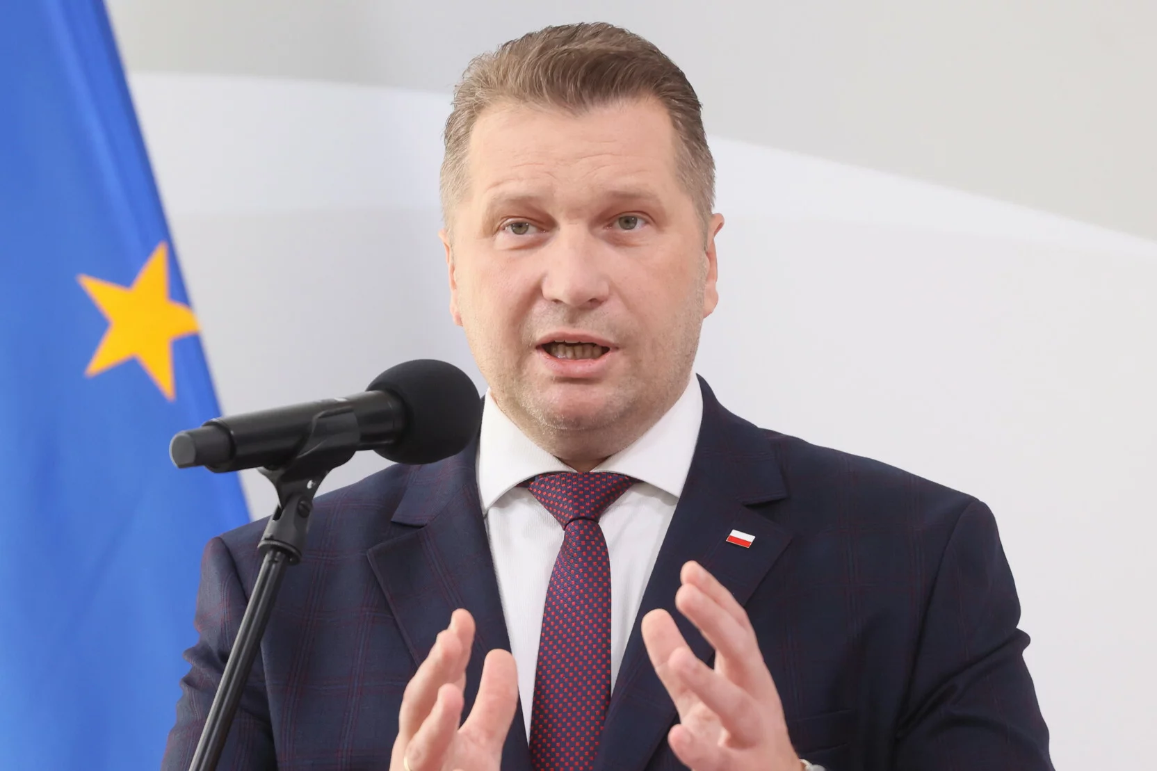 Szef resortu edukacji Przemysław Czarnek