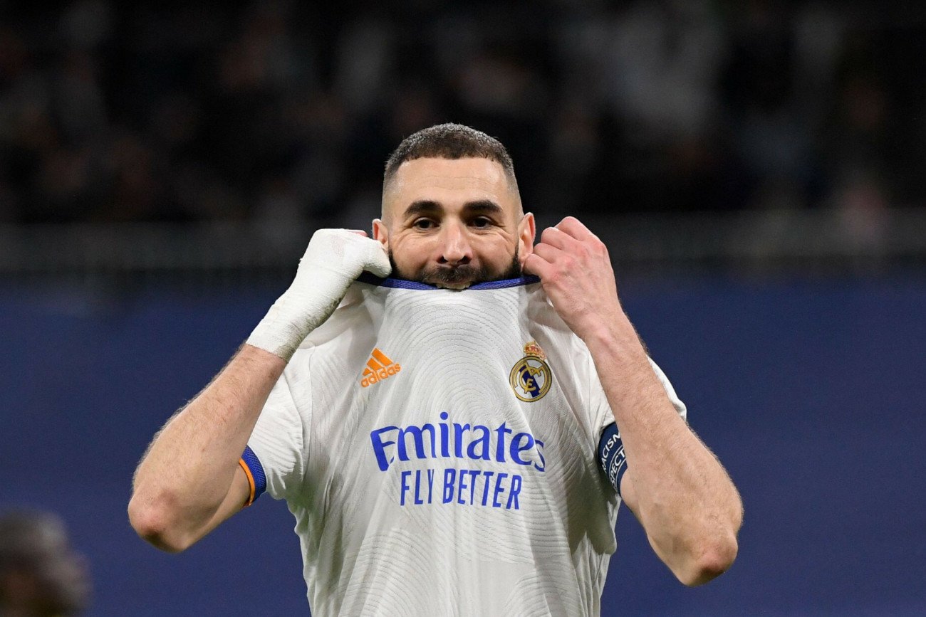 Karim Benzema - postać nietuzinkowa w świecie dzisiejszego futbolu. Czy Francuz sięgnie po Złotą Piłkę w 2022 roku?