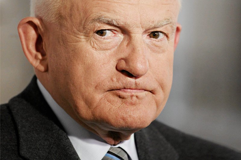 Leszek Miller alarmuje o kiepskim poziomie bezpieczeństwa socjalnego Polaków.