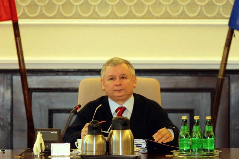 Jarosław Kaczyński znowu będzie premierem? Wiele na to wskazuje. Na zdjęciu podczas posiedzenia rządu w 2007 r.