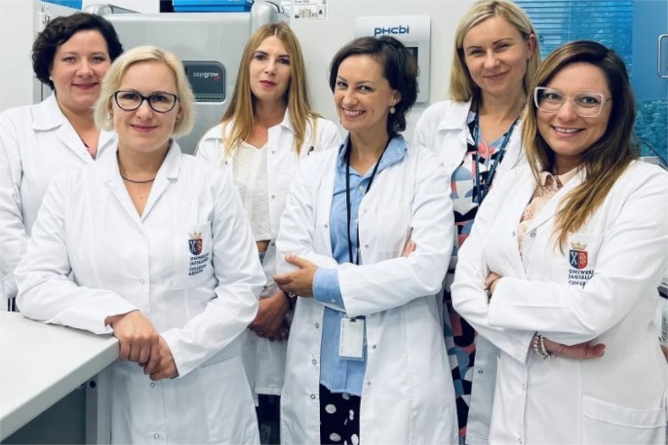 Dzięki tej grupie badaczek z Uniwersytetu Jagiellońskiego na rynku kosmetycznym wkrótce może pojawić się nowy skuteczny produkt na przebarwienia.
