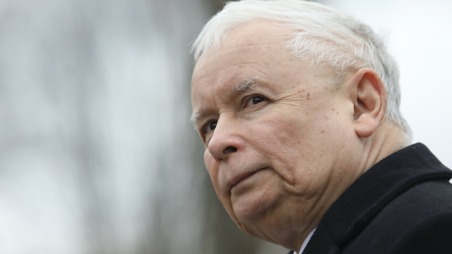 Jarosław Kaczyński pojawił się we wtorek na Cmentarzu Powązkowskim.