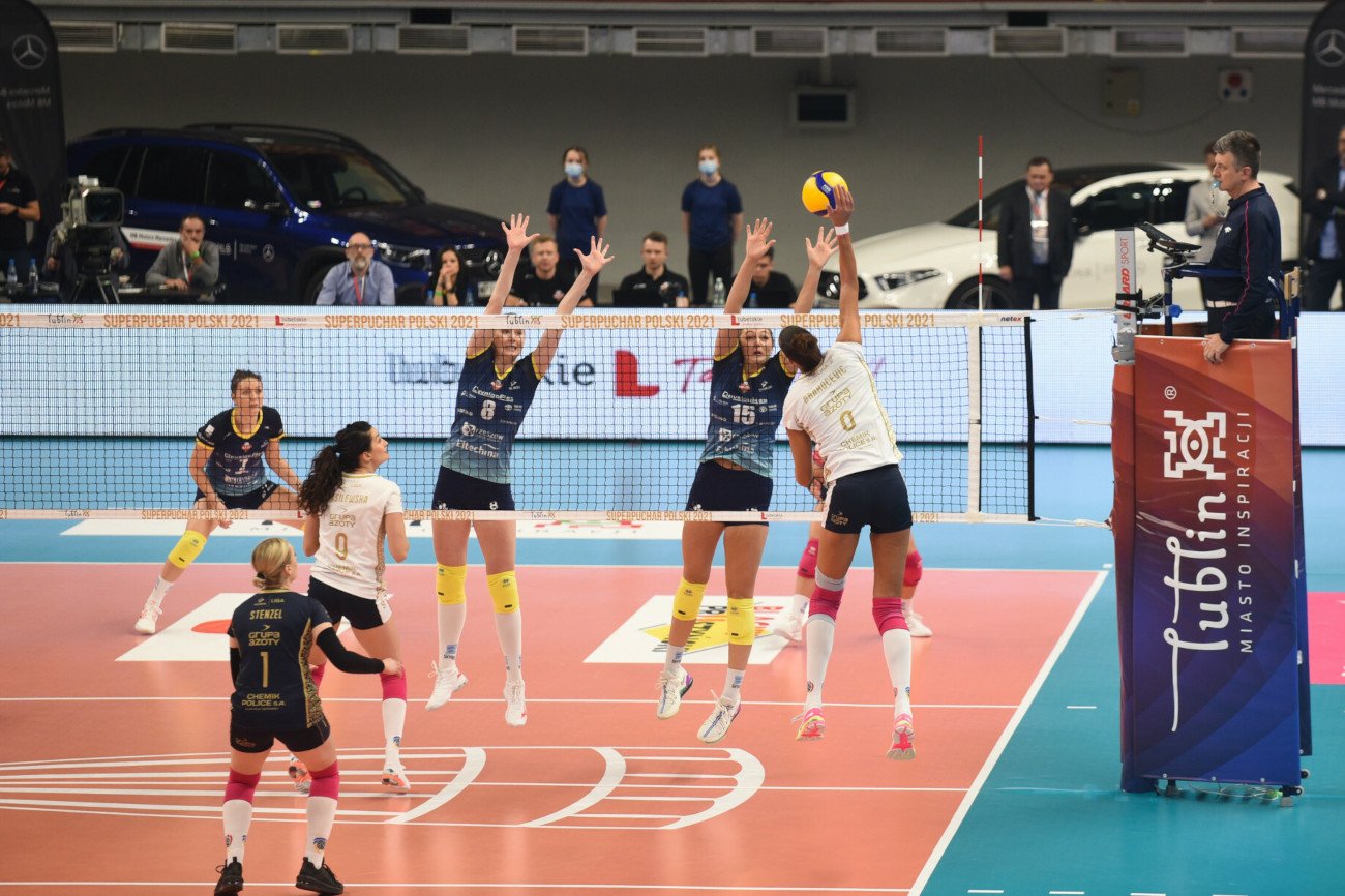 W meczu o Superpuchar Polski siatkarek zgodnie z przewidywaniami, o zwycięstwie zadecydował tie-break.