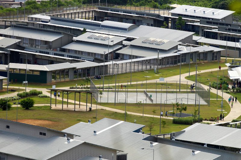 Australijczycy z Wuhan mają być wysłani na kwarantannę na Wyspę Bożego Narodzenia. Znajdował się tam ośrodek dla uchodźców.