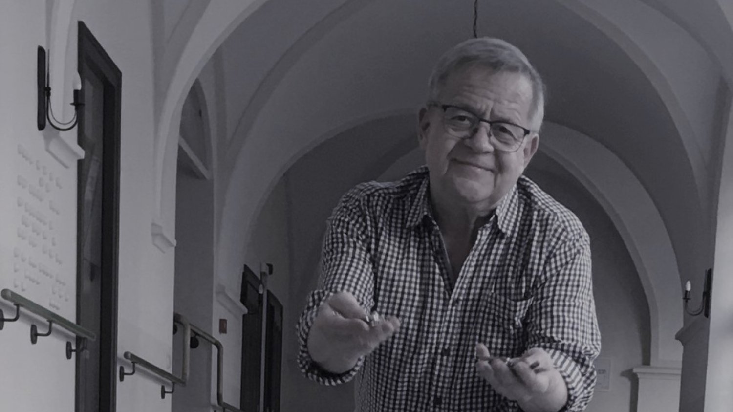 Marek Jakubowski z Ośrodka dla Dzieci Niewidomych w Owińskach zmarł w wieku 65 lat
