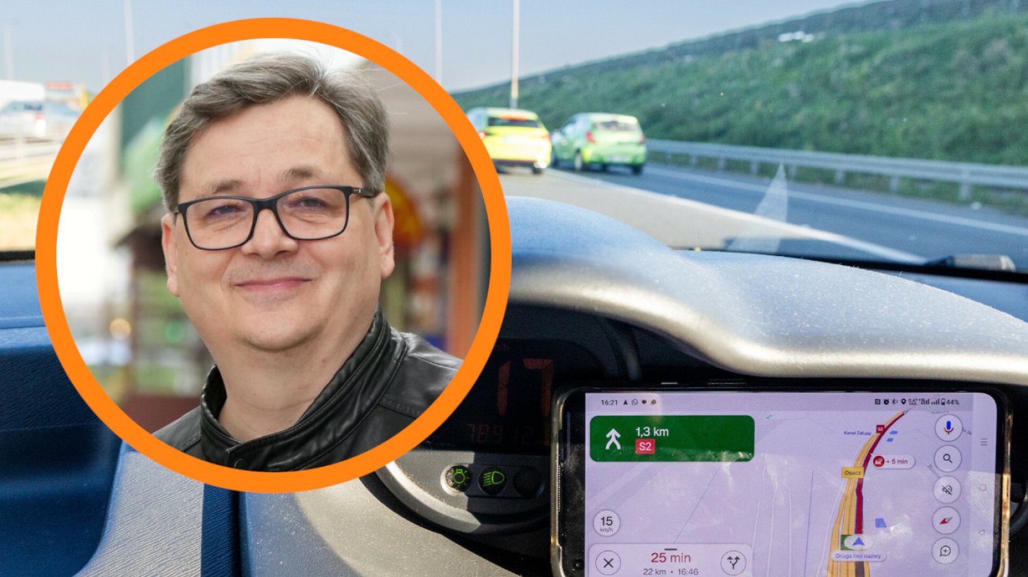 "Wiedziałem, że to nastąpi, prędzej czy później". Głos Google Maps żegna się z kierowcami Google Maps aplikacja i Jarosław Juszkiewicz