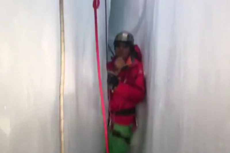 Ciało polskiego alpinisty znaleziono w rejonie masywu Breithorn. Mógł tam zejść tylko jeden ratownik.