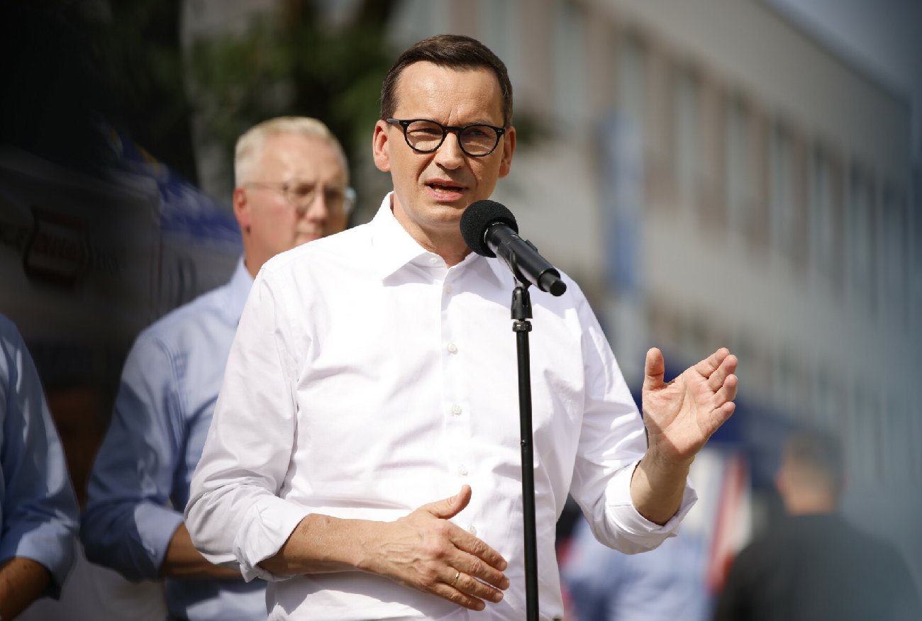 Nowe fakty ws. afery wizowej rządu. Trop wiedzie do firmy w Indiach.