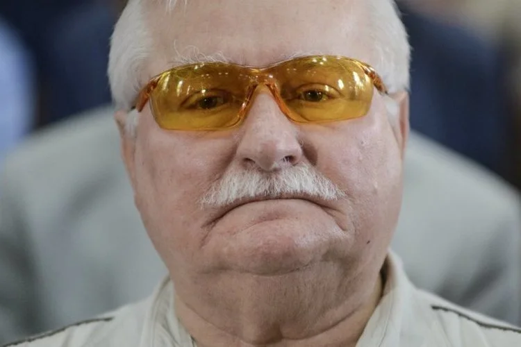 Lech Wałęsa chce zaszczepić się na covid-19.