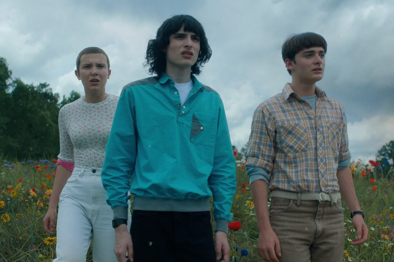 Millie Bobby Brown, Finn Wolfhard, Noah Schnapp w "Stranger Things 4".