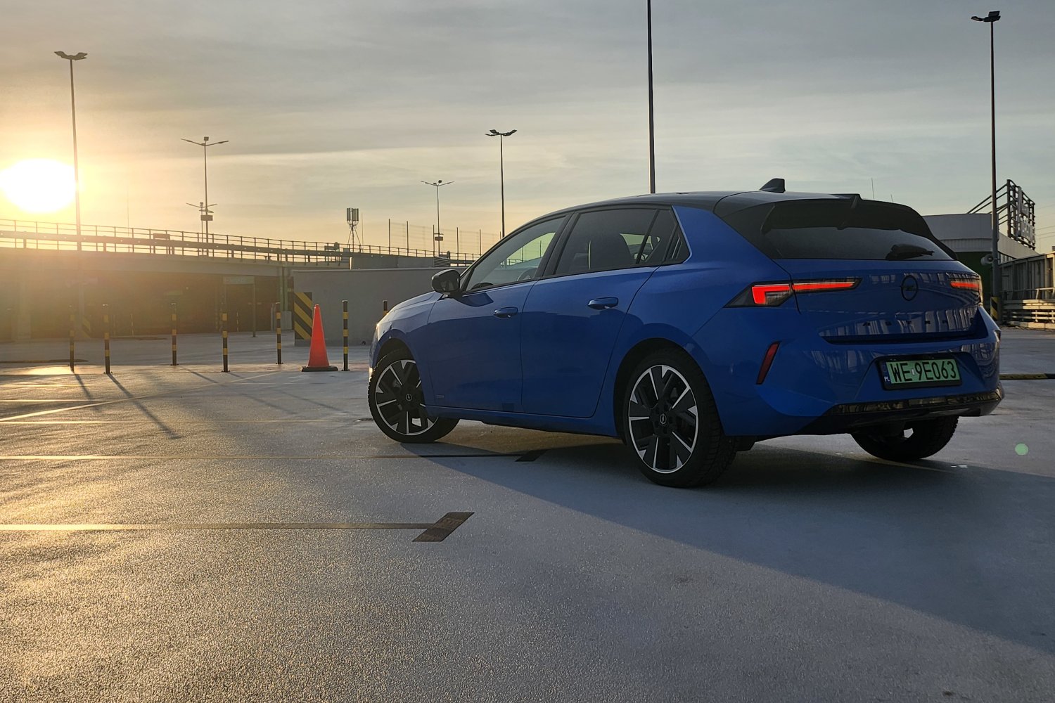 Astra Electric zachwyca designem i technologiami, ale błagam: dajcie jej większą baterię!