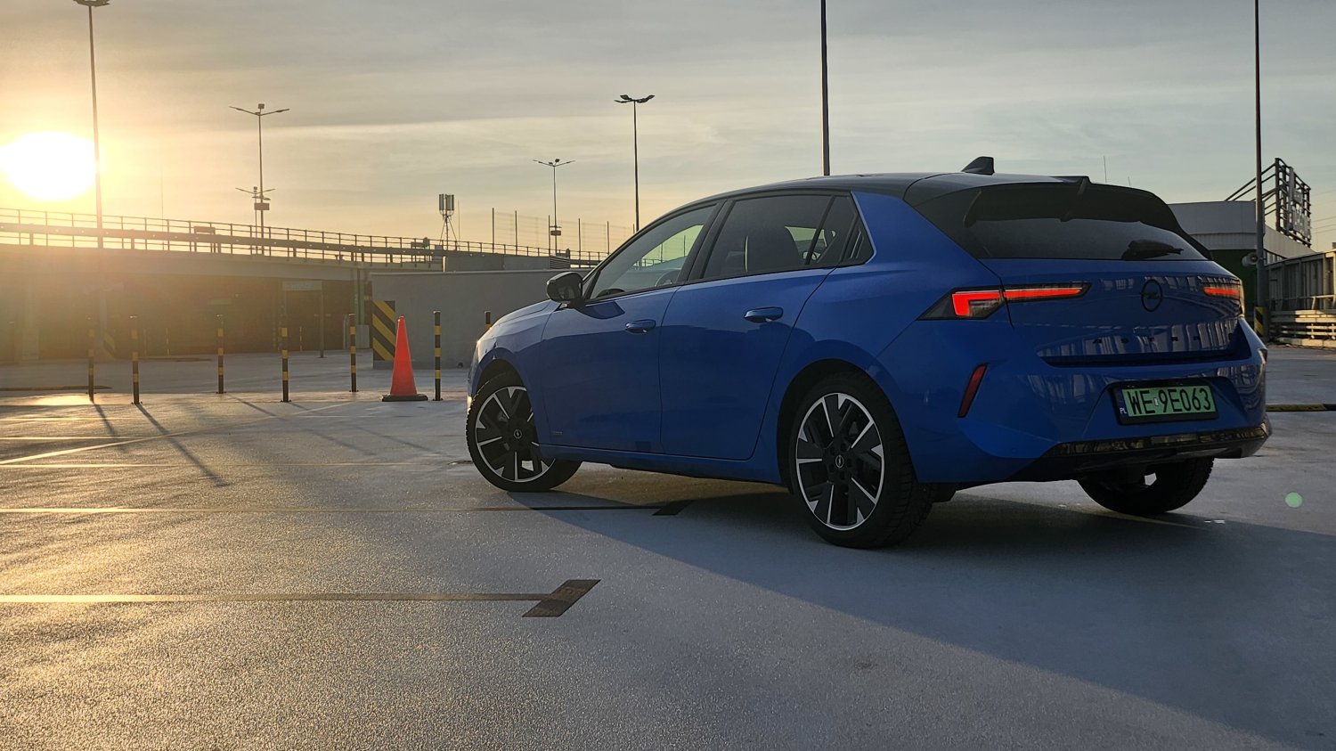 Astra Electric zachwyca designem i technologiami, ale błagam: dajcie jej większą baterię!