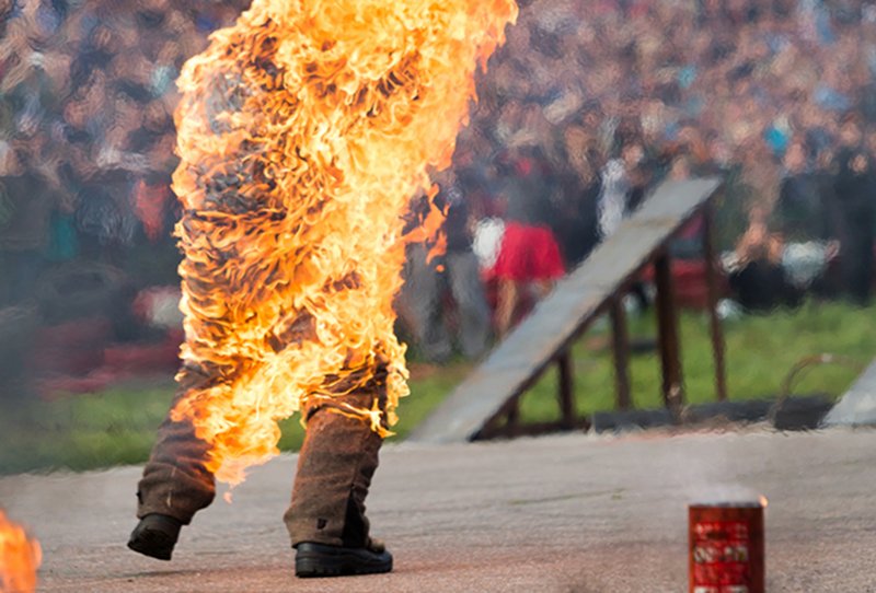 [url=http://tinyurl.com/ogdezng]Zawód kaskadera jest niebezpieczny[/url], ale nie jest opłacalny