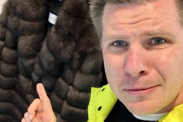 Prezenter Filip Chajzer postanowił podzielić się z internautami wrażeniami z wizyty w ekskluzywnym butiku.