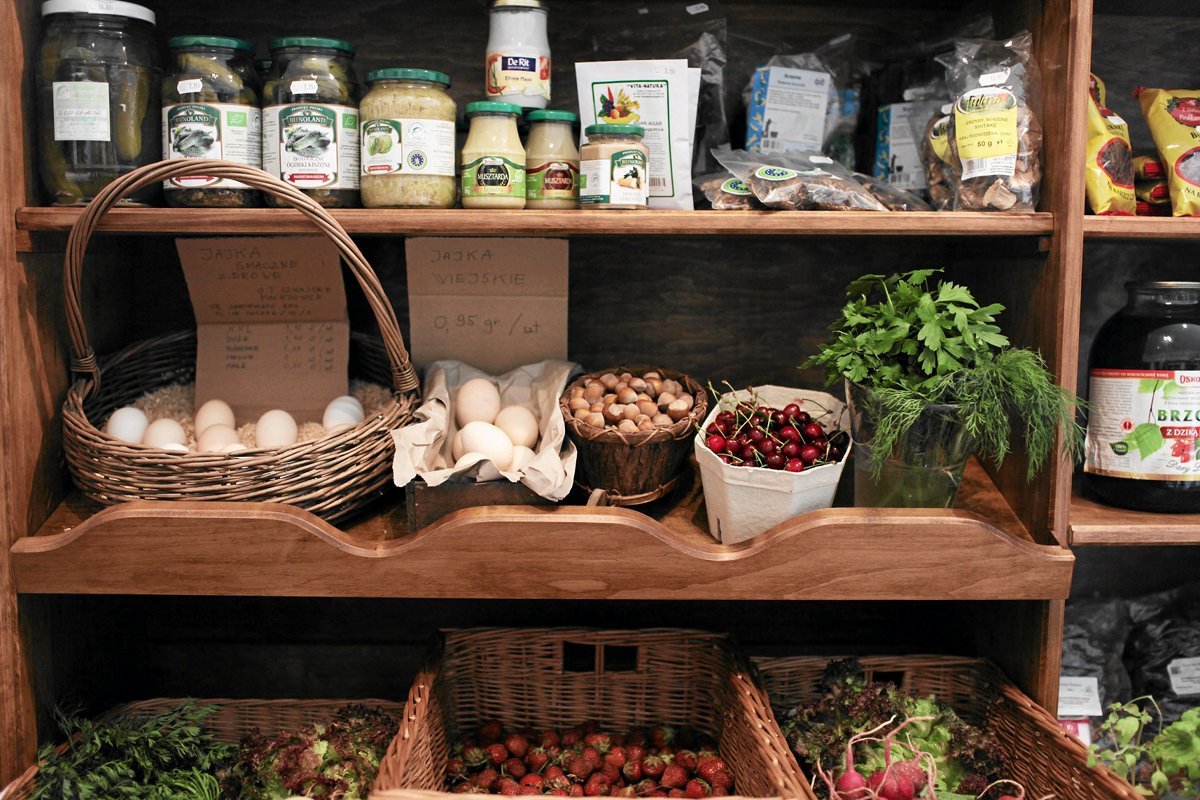 Wiejskie specjały zalewają półki w miastach