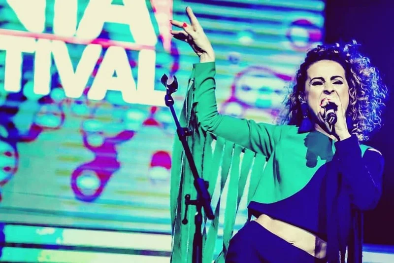 Joanna Kozak, wokalistka zespołu Farba