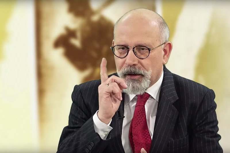 Dlaczego rejs Mateusza Kusznierewicza w ramach projektu "Polska 100" nie dojdzie do skutku? Polska Fundacja Narodowa wydała oświadczenie. Na zdjęciu członek zarząd PFN Maciej Świrski.