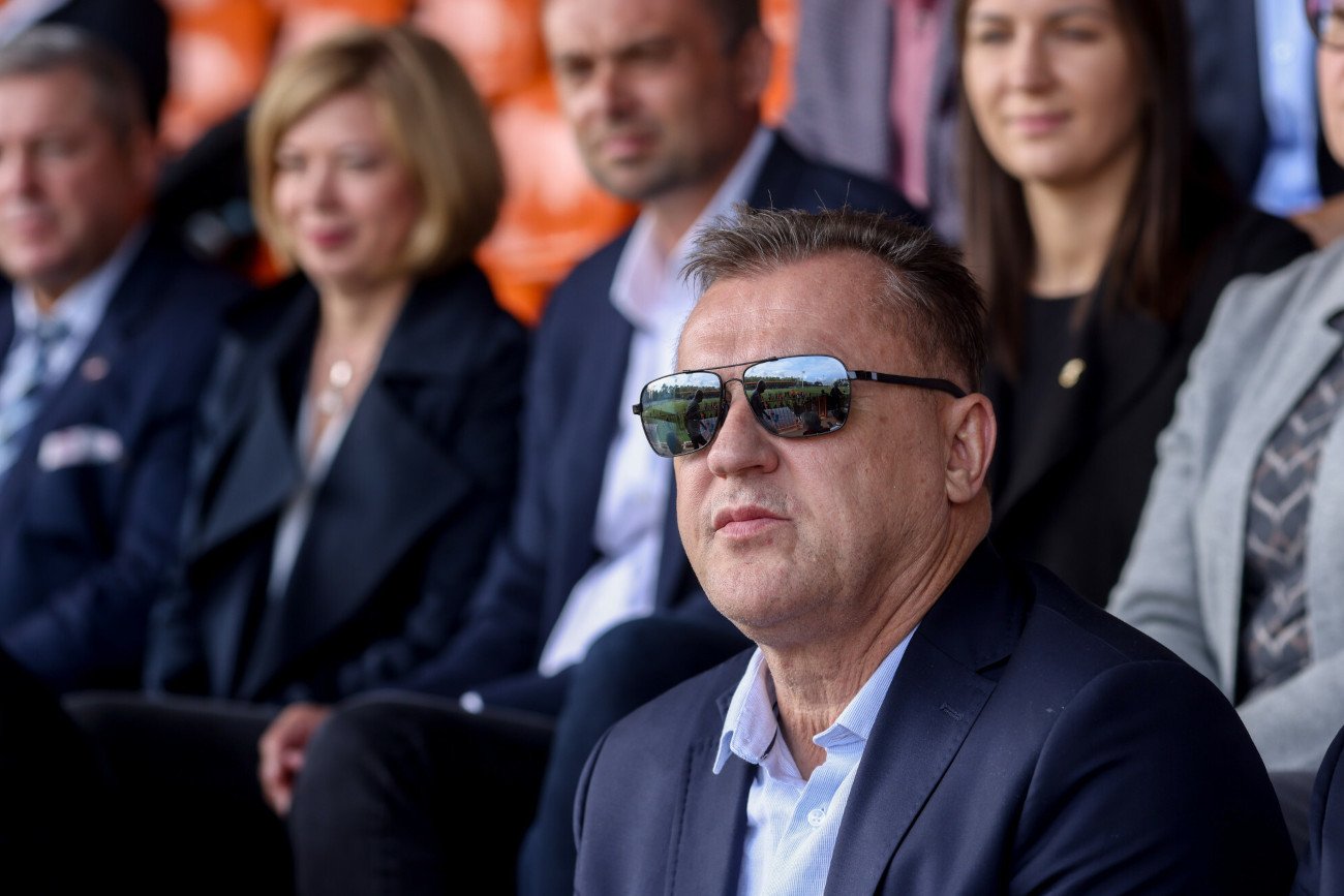 Cezary Kulesza rozpoczął pierwsze porządki po wyborze na prezesa Polskiego Związku Piłki Nożnej.