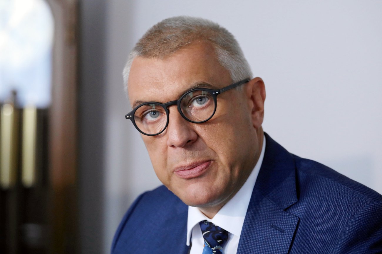 Mecenas Roman Giertych chce ponownie zawiesić karierę adwokacką i wrócić do polityki. Może wystartować już w ewentualnych wyborach uzupełniających do Senatu