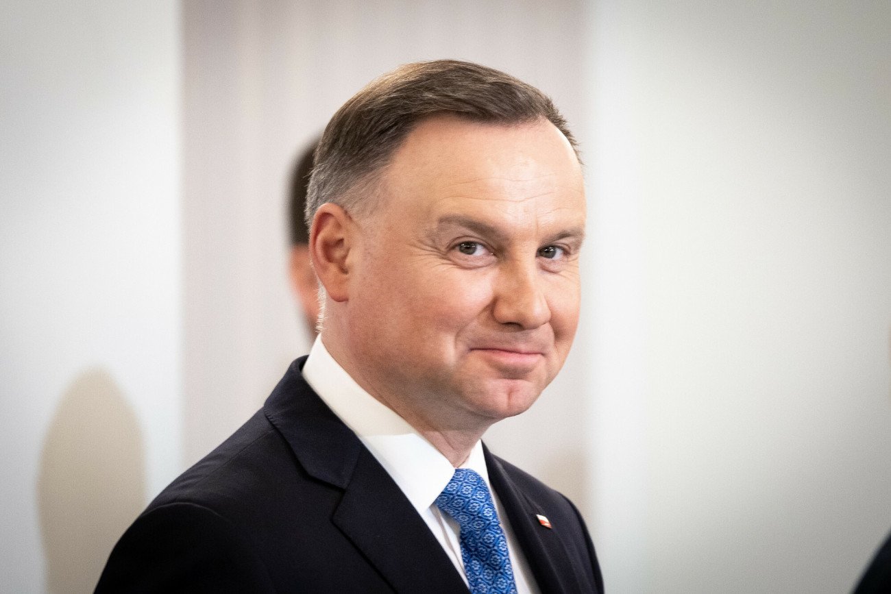 Andrzej Duda w kontekście zaangażowania w czasie wojny w Ukrainie zbiera łącznie aż 76,3 proc. ocen pozytywnych w sondażu IBRiS